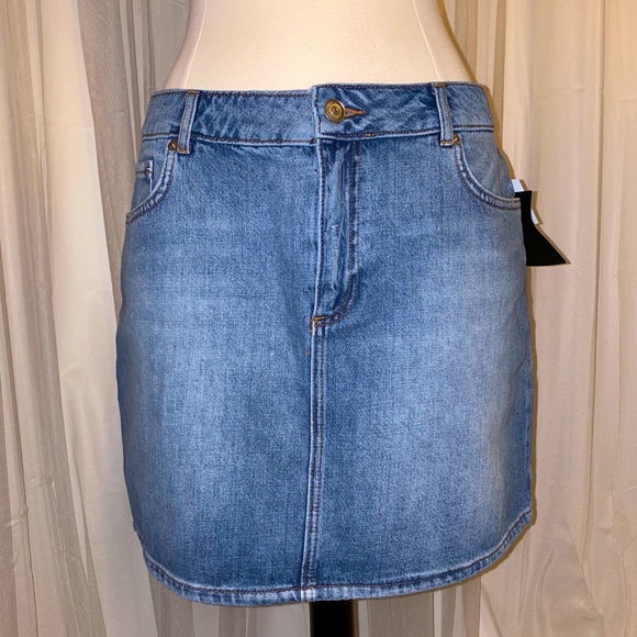 Ganni Dresses & Skirts - HP!🎉NWT GANNI Denim Mini Skirt size US 12/DK 42